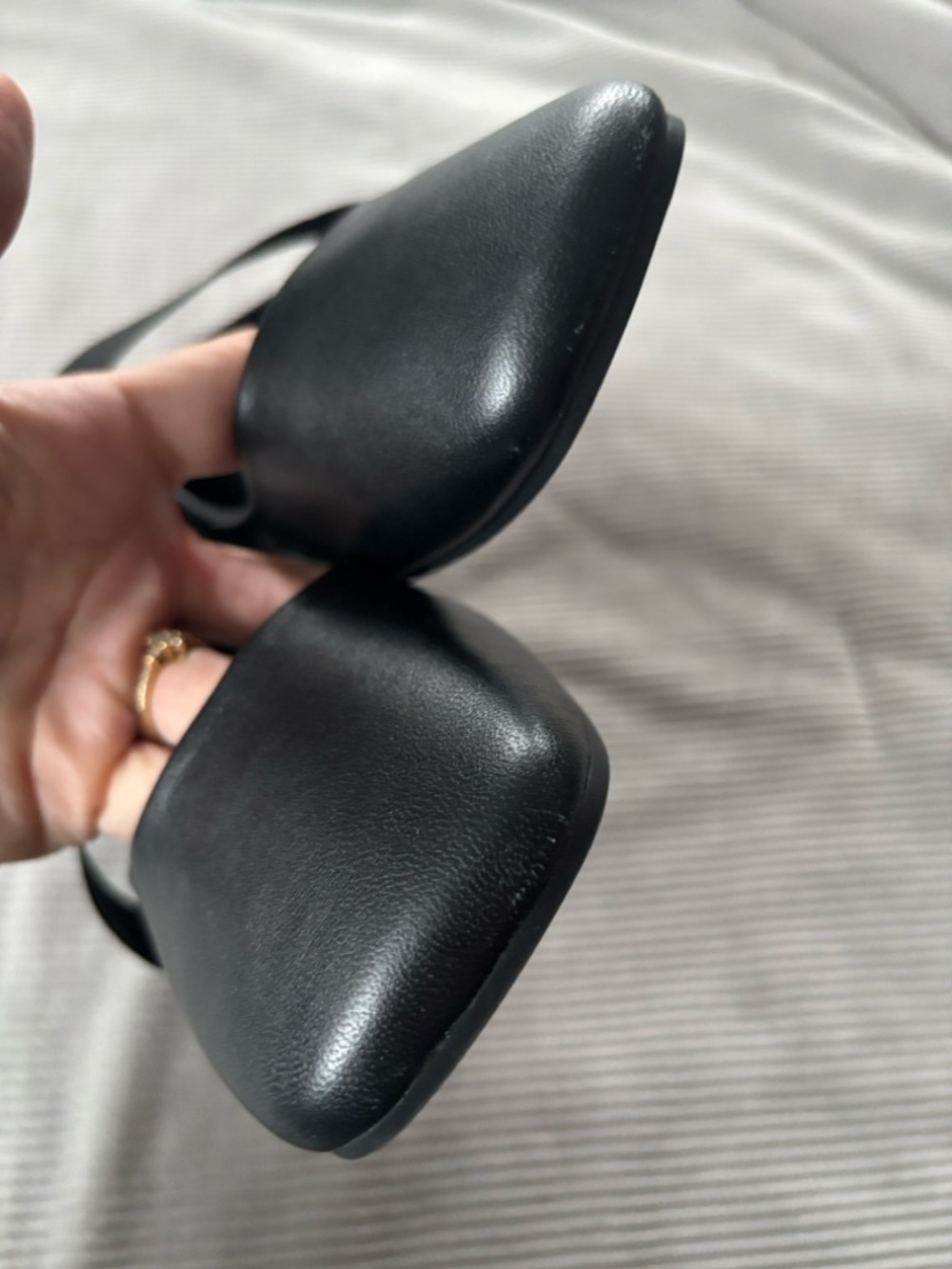 Blondo Brielle Minimalist Black Waterproof Leather Ballet Flats- size 9.5 - Picture 5 of 8